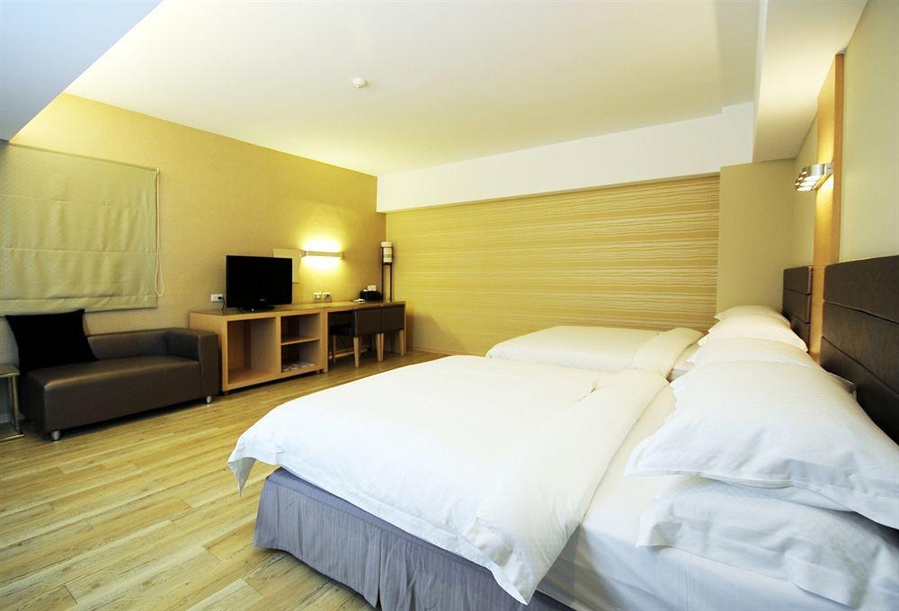 The Riverside Hotel Esthetics Kaohsiung Buitenkant foto