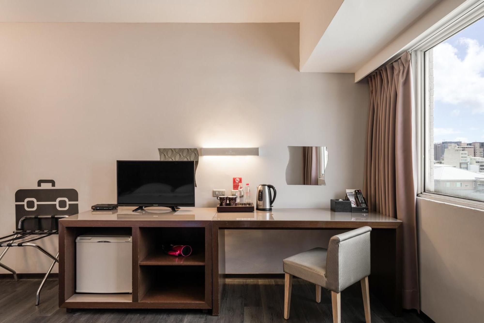 The Riverside Hotel Esthetics Kaohsiung Buitenkant foto