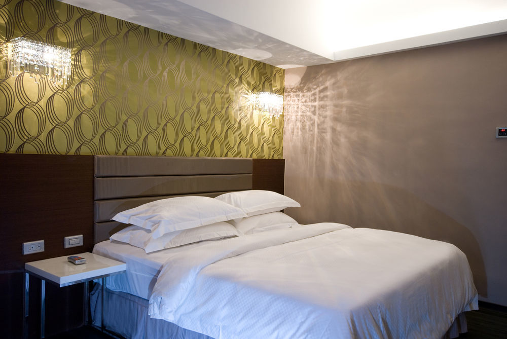 The Riverside Hotel Esthetics Kaohsiung Buitenkant foto